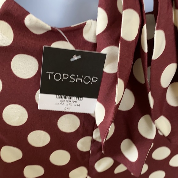 White polkadot romper with open tie back - Picture 12 of 16